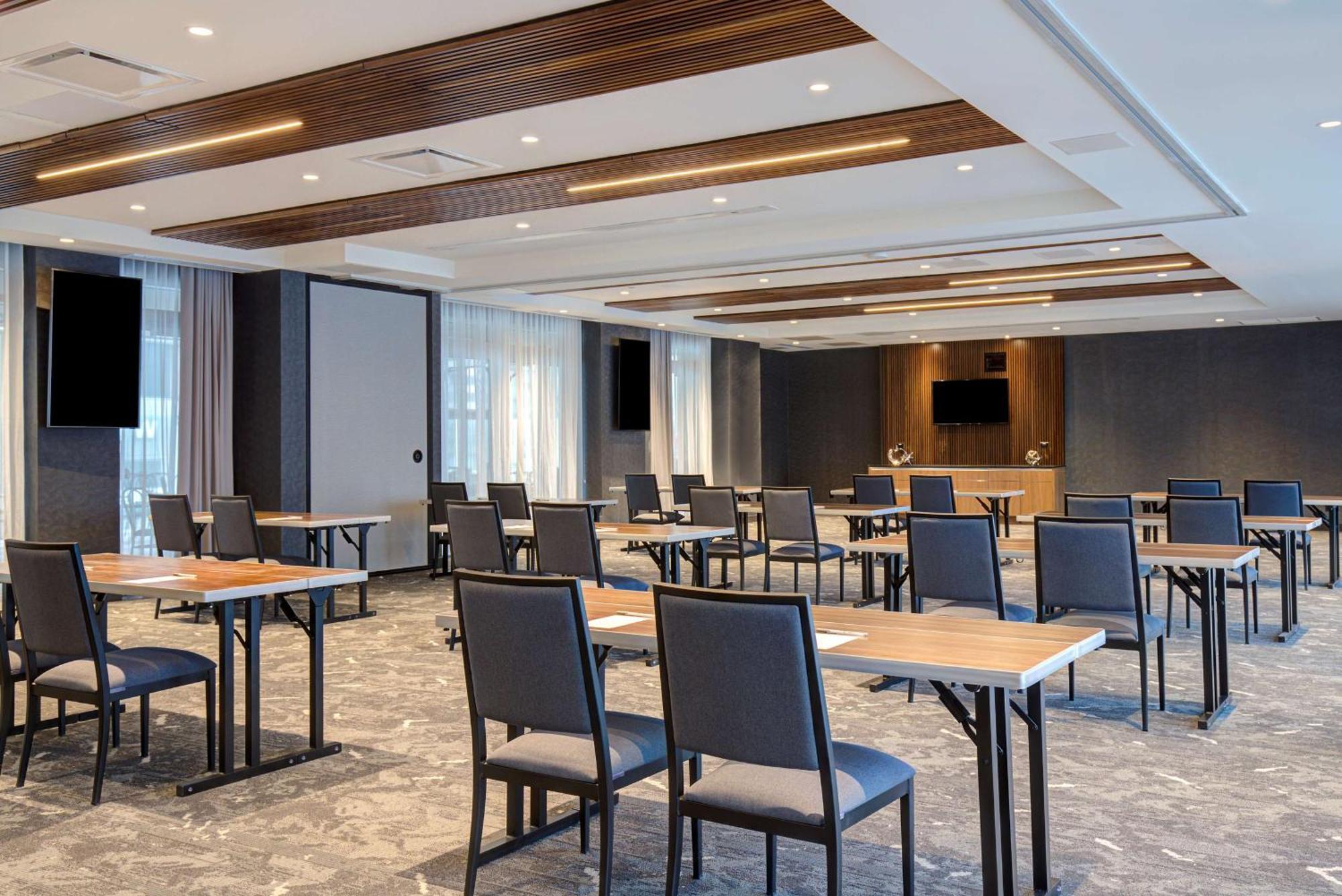 Homewood Suites By Hilton Montreal Downtown Exterior foto